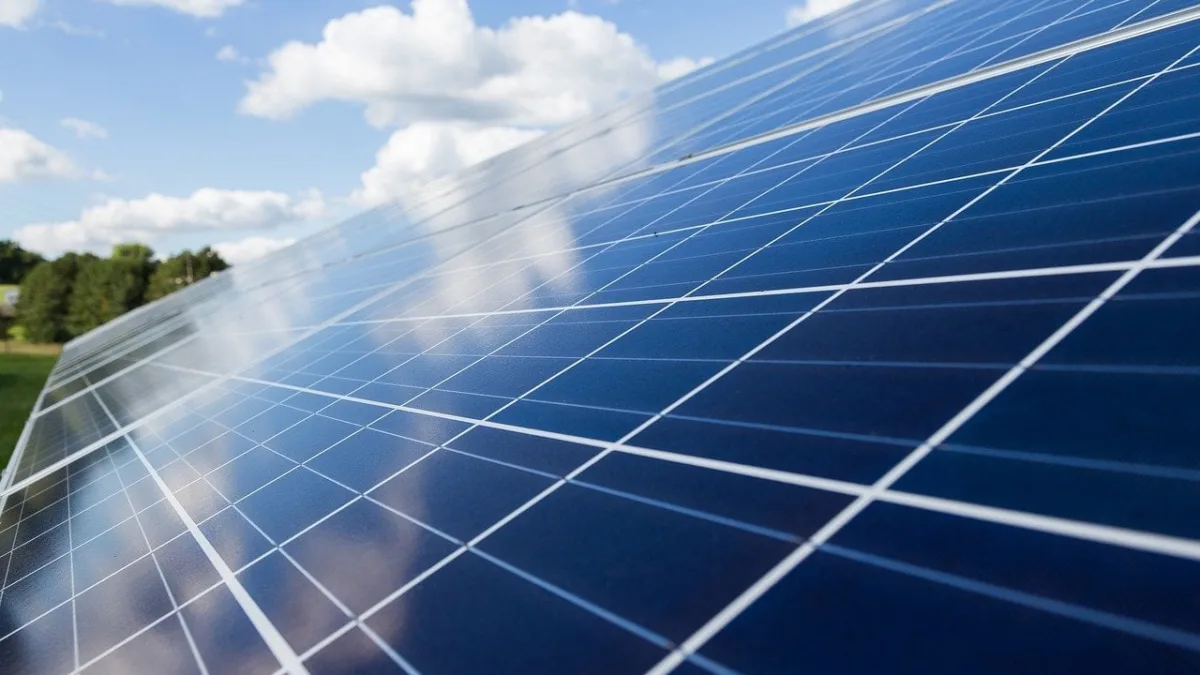 SNEL11 anuncia aquisição de 20 ativos solares por R$ 436,2 milhões - Foto: Pixabay