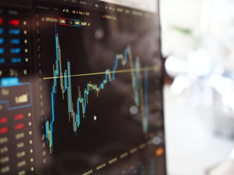 XPLG11 anuncia lucro de R$ 26,5 milhões; veja dividendos e resultados do mês
