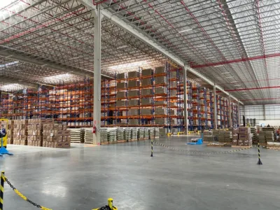 BTLG11 lucra mais de R$ 34 milhões e dividendos rendem 9,1% ao ano; veja valor