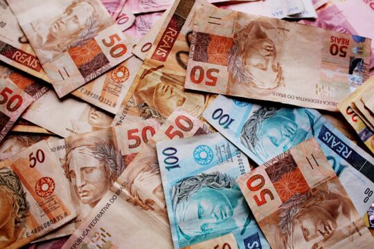 SNFZ11 supera recorde de liquidez diária entre Fiagros após anúncios históricos