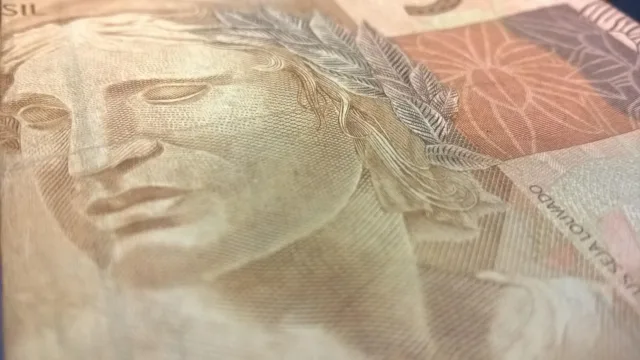 Quatro fundos imobiliários pagam dividendos hoje; veja valores