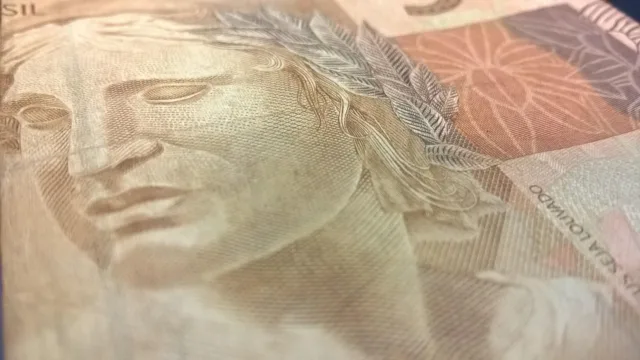 Oito FIIs pagam dividendos nesta quarta; veja detalhes e valores