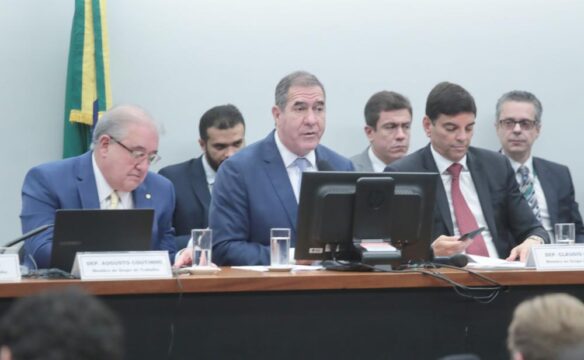Grupo de trabalho apresentou nova versão do texto - Foto: Bruno Spada/Câmara dos Deputados