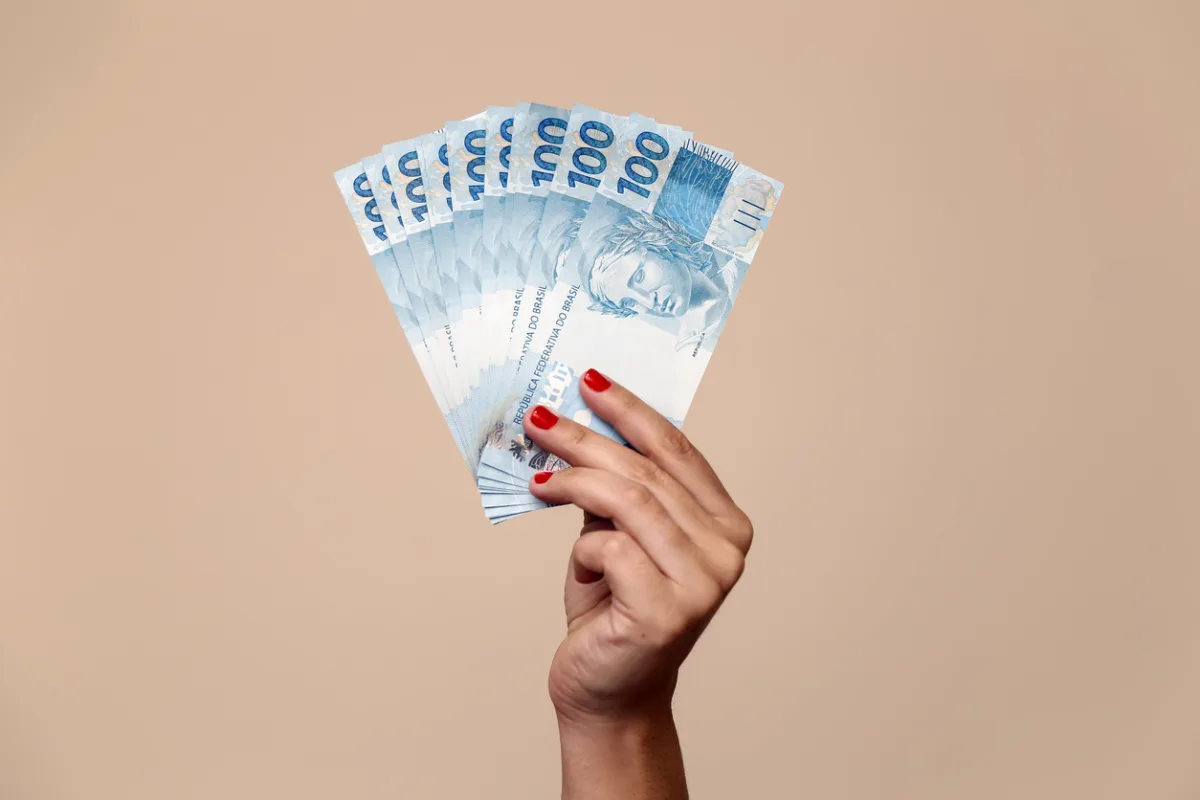 Dividendos em outubro: FIIs e Fiagros que ainda têm Data Com e pagamento neste mês