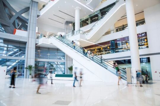 Por que os FIIs de shopping são a grande aposta da XP para 2024?