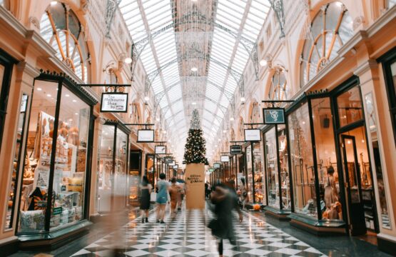 Conheça os 10 maiores FIIs de shopping da Bolsa brasileira