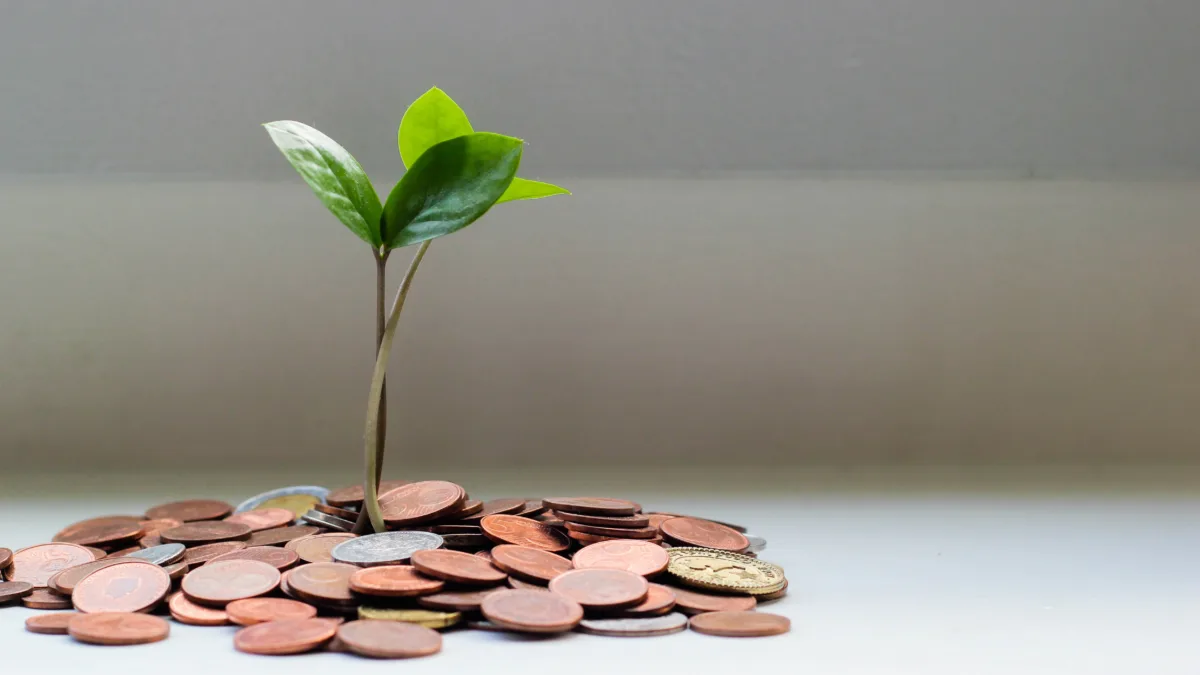 Fundo Imobiliário com dividend yield de 14,1% revisa dividendos; veja os valores