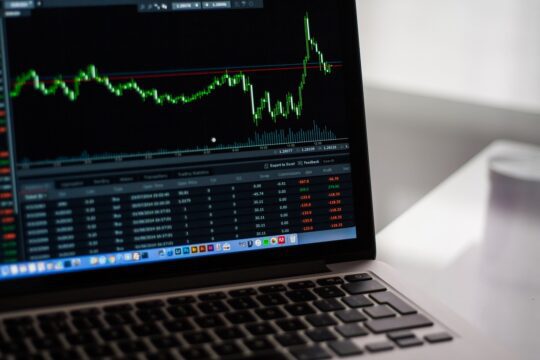 VRTM11 paga dividendos de 130% do CDI; veja os resultados
