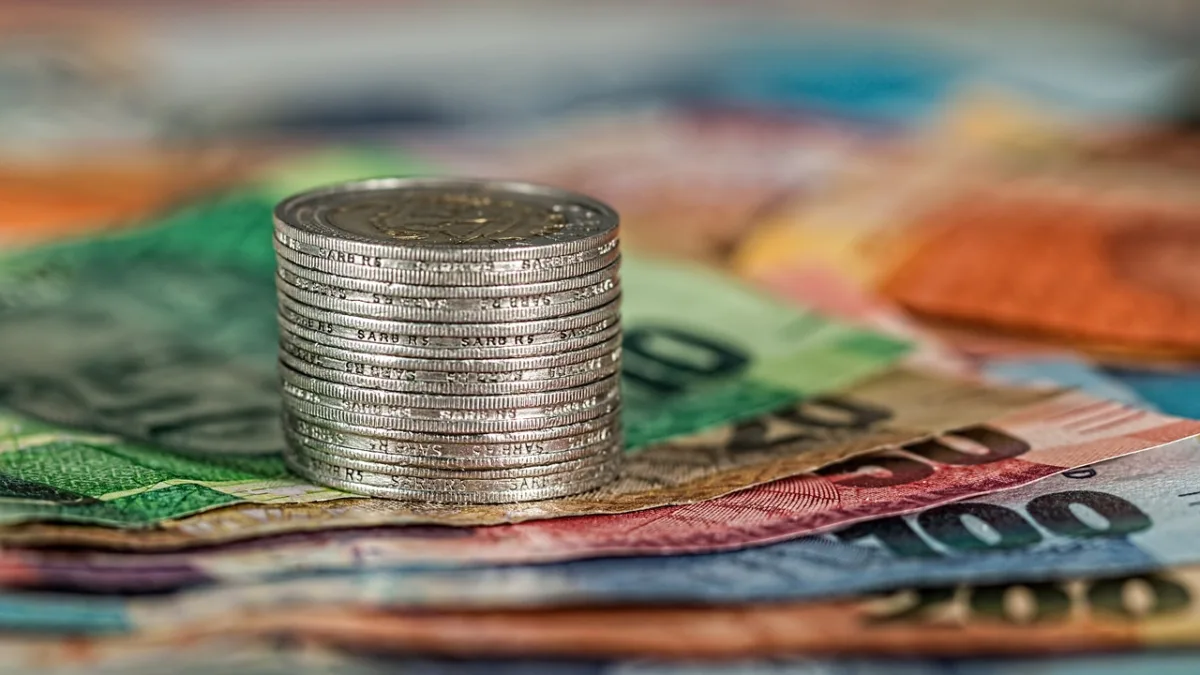 Fundo imobiliário despenca 42% na Bolsa e GARE11 divulga dividendos de quase 1%. Foto: Pixabay