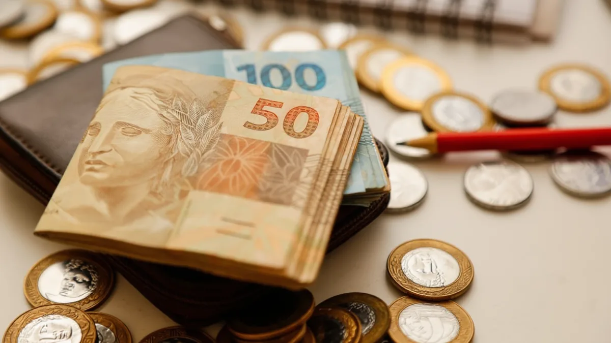 FII "prestes a fechar" na bolsa paga dividendos de 1,32% e 170 FIIs anunciam rendimentos. Fonte: Pixabay