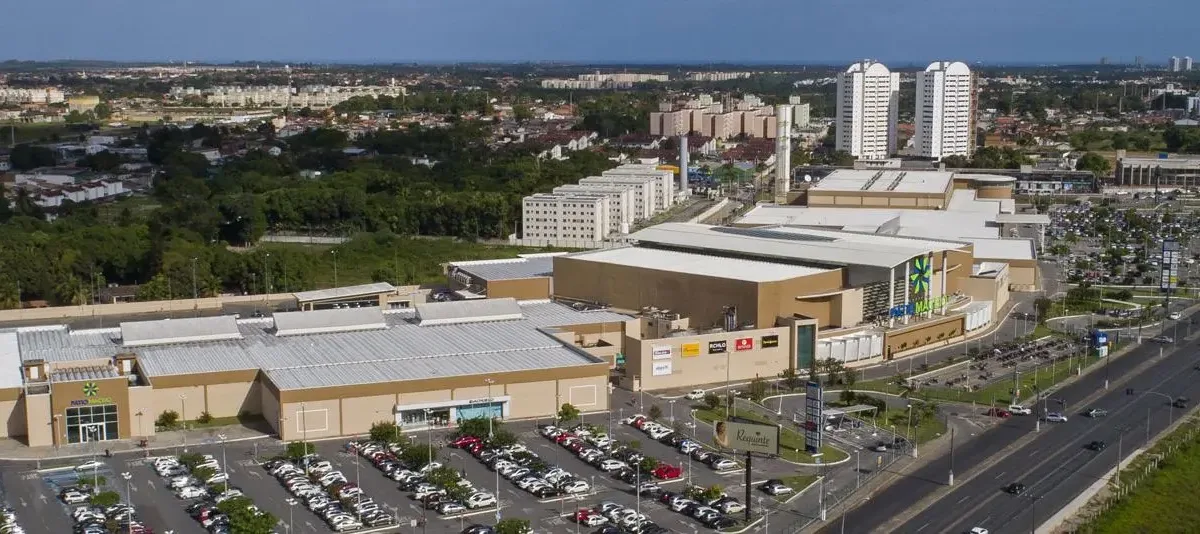 HSML11 avança em venda e estima lucro extraordinário de R$ 111,4 milhões. Foto: Shopping Pátio Maceió/divulgação