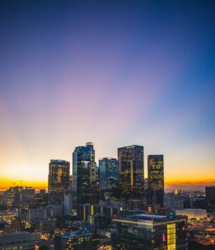 HGLG11, RBRR11 e GALG11 são os destaques do Bom Dia FIIs (21/07). Foto: Unsplash
