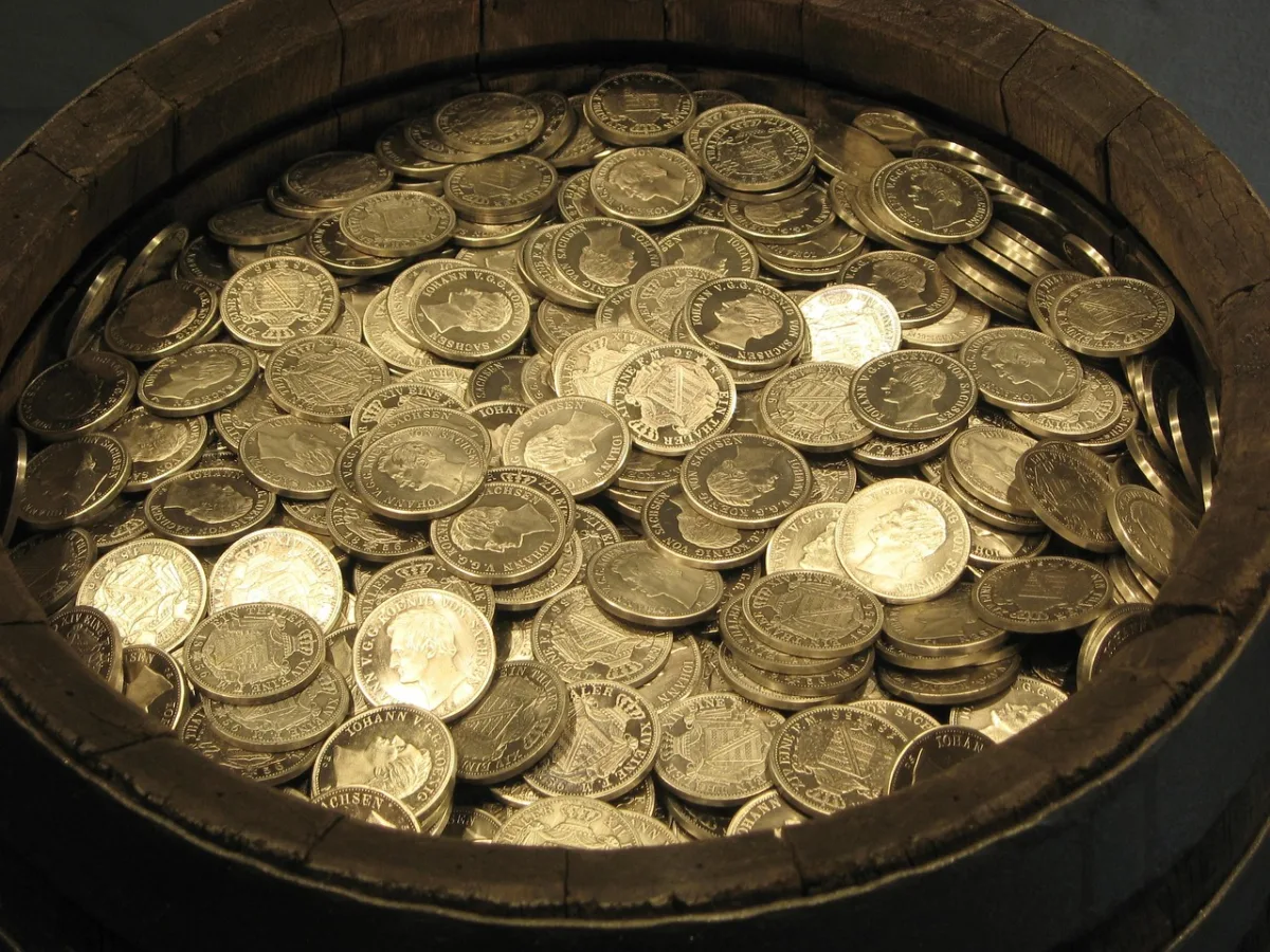 Quanto seria preciso ter em KNCR11 para uma renda de R$ 2.000 mensais?