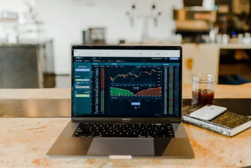 FI-Infra SNID11 registra alta nesta sexta-feira e sobe 1,53% na B3 Foto:Unsplash.