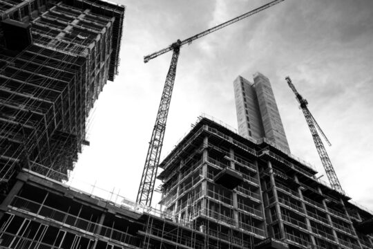 Fundo imobiliário com DY de 14,8% projeta ganhos; saiba mais