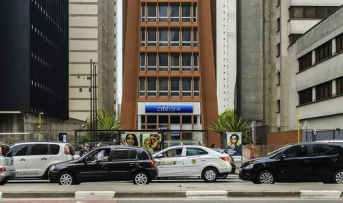 Vacância de escritórios recua em São Paulo; Avenida Paulista lidera queda