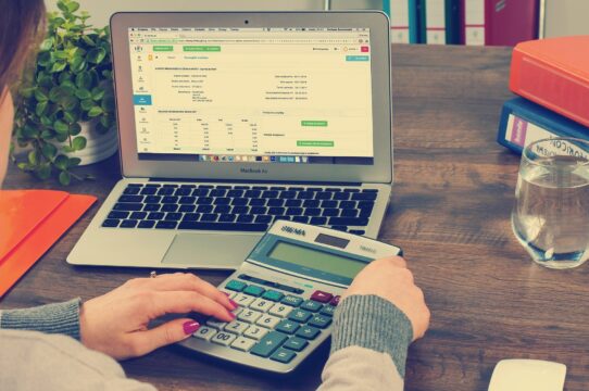 Reforma tributária: Quais os impactos no investimento em FIIs?