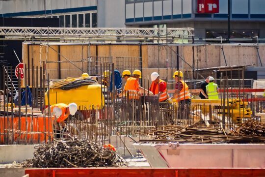 Fundos Imobiliários e incertezas políticas para 2023: o que fazer?