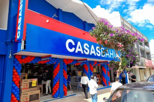 HSLG11 sobe na Bolsa após decisão sobre dividendos em meio ao caso Casas Bahia