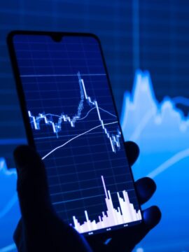 MXRF11 sobe forte na Bolsa, IRDM11 interrompe sequência de quedas e IFIX chega aos 3.173 pontos