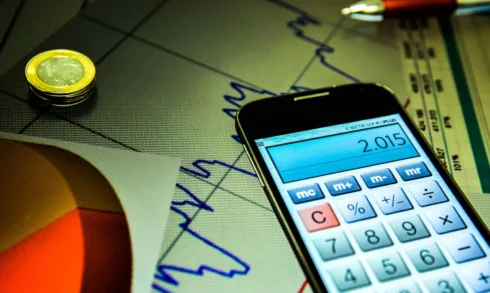 5 fundos imobiliários que pagam mais do que a taxa Selic a 14% ao ano