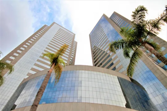 RECT11 comunica interesse de inquilina em devolver conjunto; veja impacto