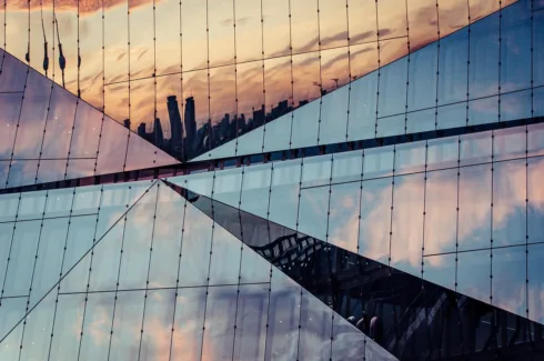 Os fundos GGCR11, VRTA11, AZIN11 e BBIG11 são destaques do Bom Dia FIIs desta quinta-feira (5).