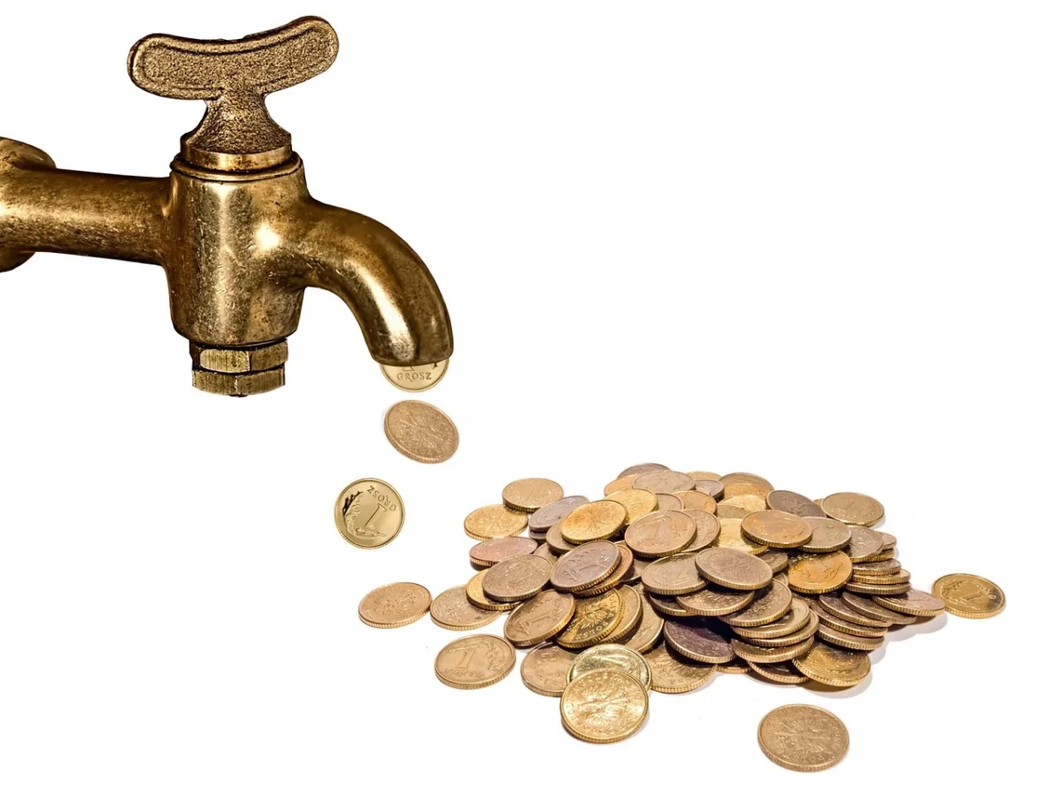 Dinheiro pingando na conta: FIIs pagam dividendos