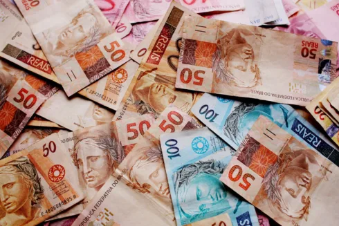 URPR11 conclui oferta milionária