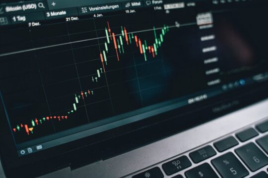 Follow-on: saiba como funciona esse processo e como participar