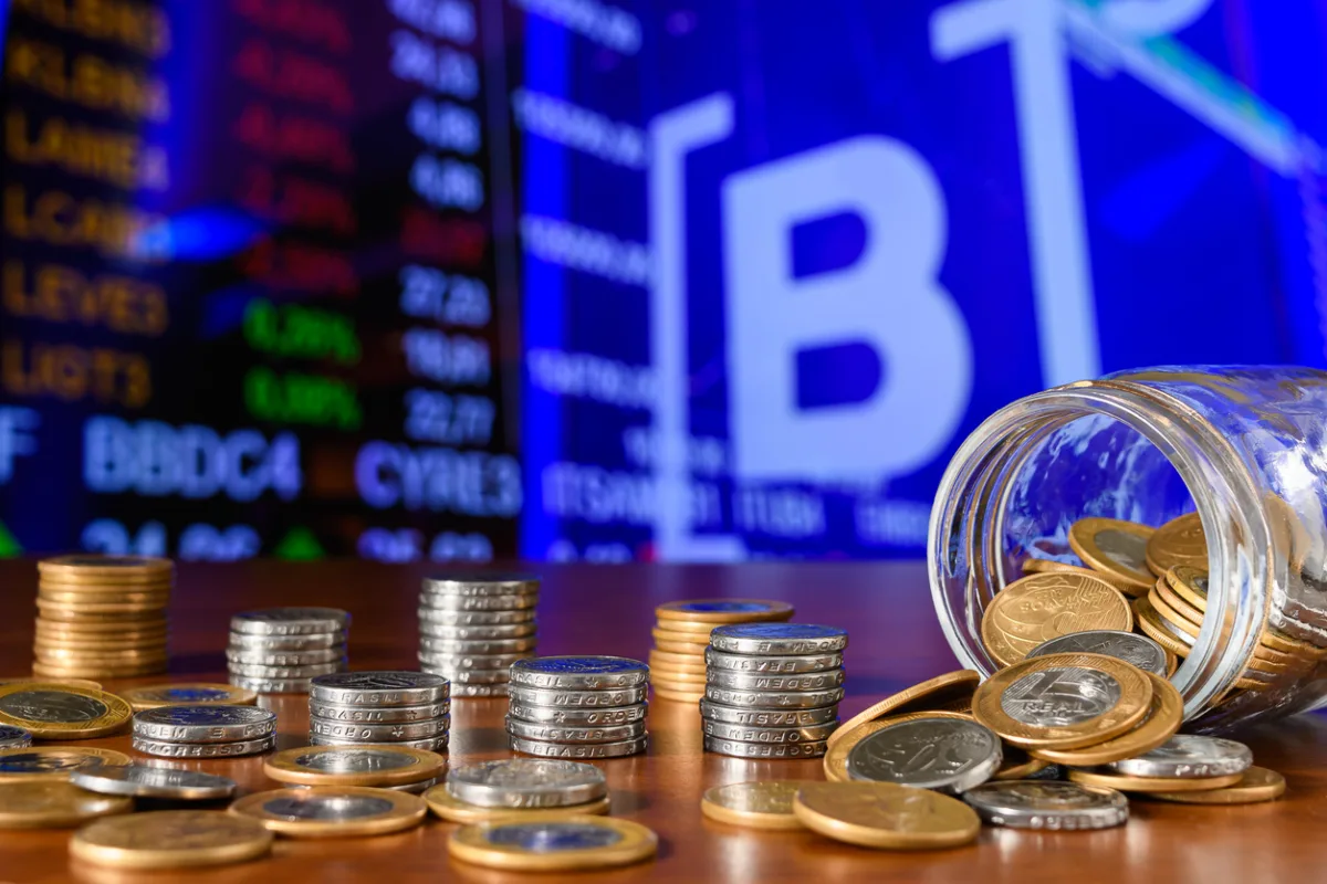 Fundo imobiliário BTRA11 anuncia dividendos para novembro; confira o valor