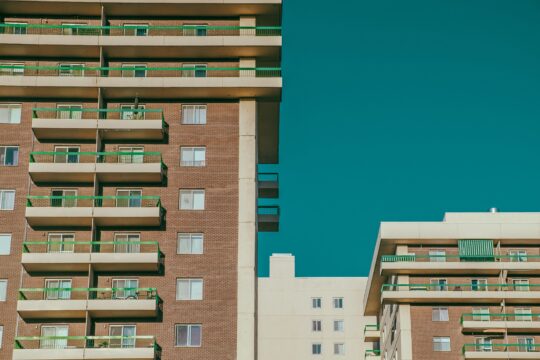 IRDM11 e MXRF11 tombam em dia de queda dos FIIs de papel; IFIX recua novamente