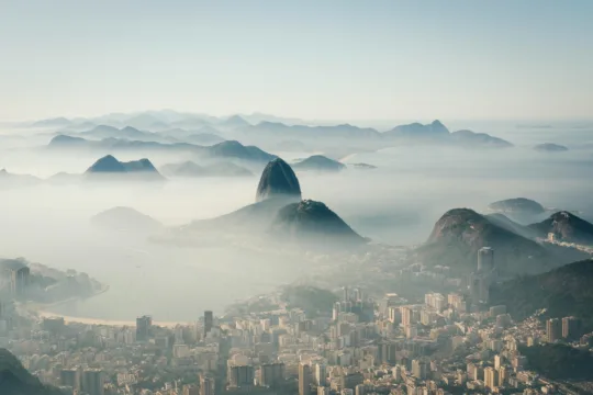 XPML11, KNCR11, CRAA11 e RZAT11 são destaques do Bom Dia FIIs (10/4)