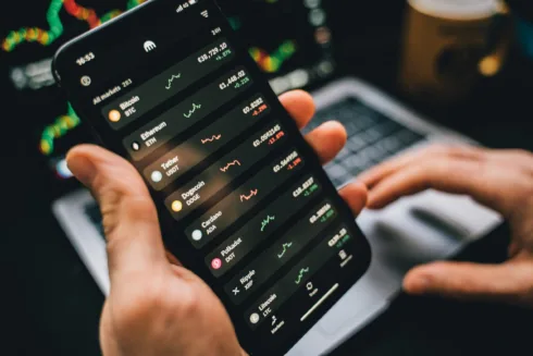TRXF11 lucra R$ 60 mi e acelera expansão com aquisições ao segmento logístico (Foto: Pexels).