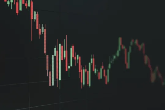 BTAL11 e PCIP11 caem; IFIX fecha em queda, aos 3.861 pontos