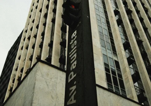 Bancos e gestoras lideram locações de escritórios em São Paulo