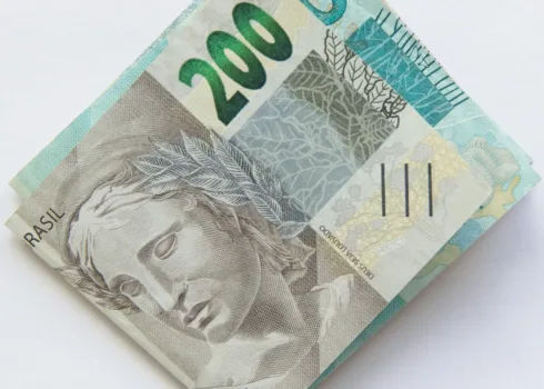 MXRF11, VISC11, HGLG11, XPLG11: mais de 30 FIIs pagam dividendos de até R$ 1,10 por cota