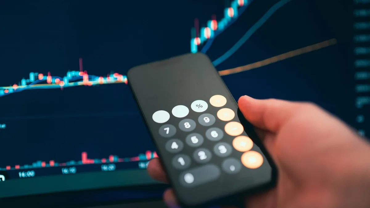 KORE11 e TRBL11 sobem, VINO11 e HGRE11 caem, e IFIX fecha em alta de 0,05% - Foto: Pexels