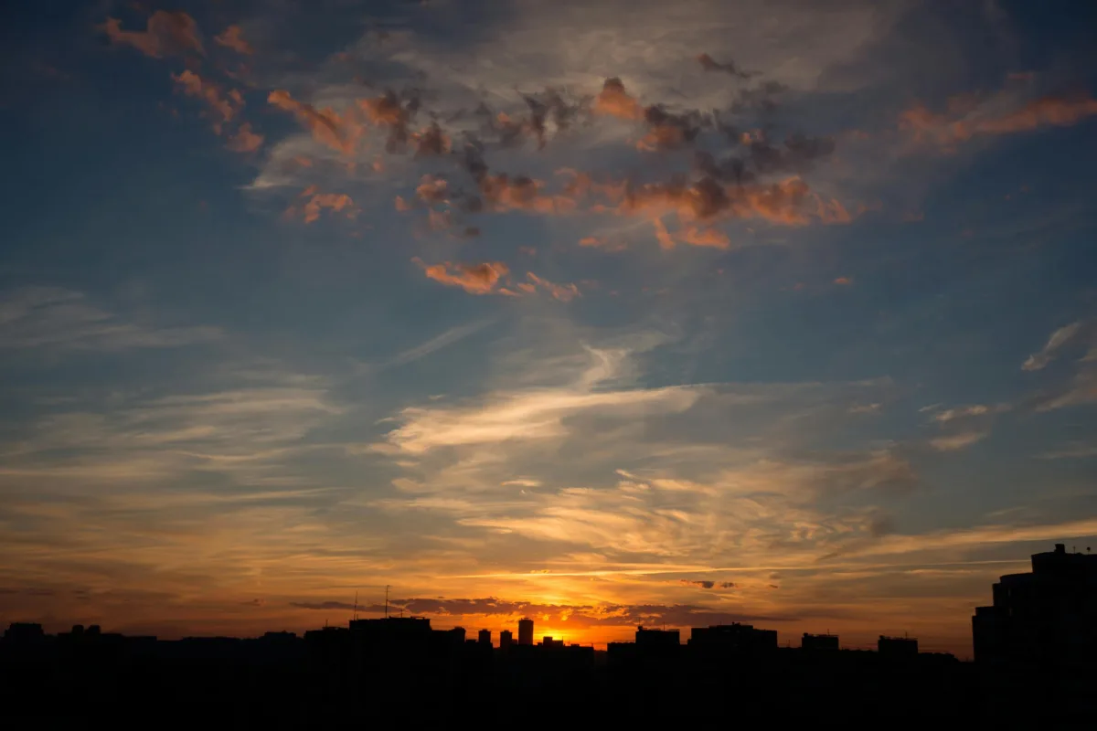 CNES11, VRTA11, SNFZ11 e AZPL11 são destaques do Bom Dia FIIs (24/3)