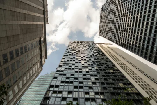 KNCR11 lucra mais de R$ 119 milhões e dividendos rendem 1,08%; veja valor