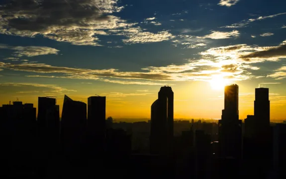 PMLL11, SNFZ11, BIDB11 e ZAGH11 são destaques do Bom Dia FIIs (17/6)
