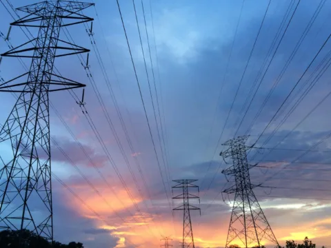 SNEL11: crise de liquidez no mercado livre de energia reforça contratos de longo prazo
