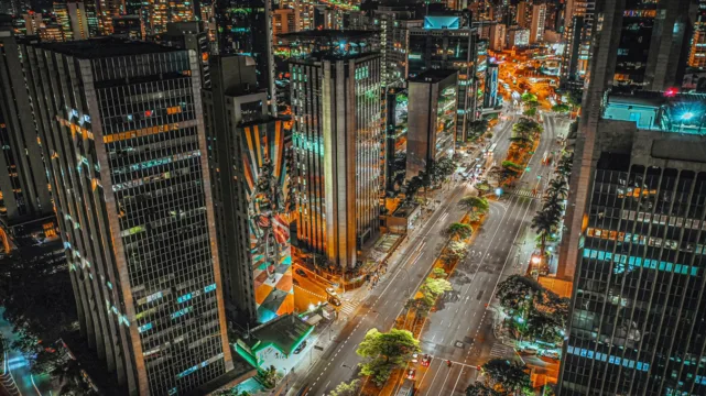 Faria Lima mantém força apesar das saídas de Netflix e Banco Master, aponta JLL