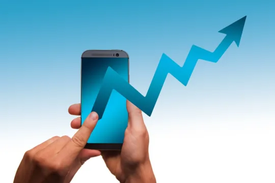 IFIX fecha em alta e permanece acima dos 3.800 pontos